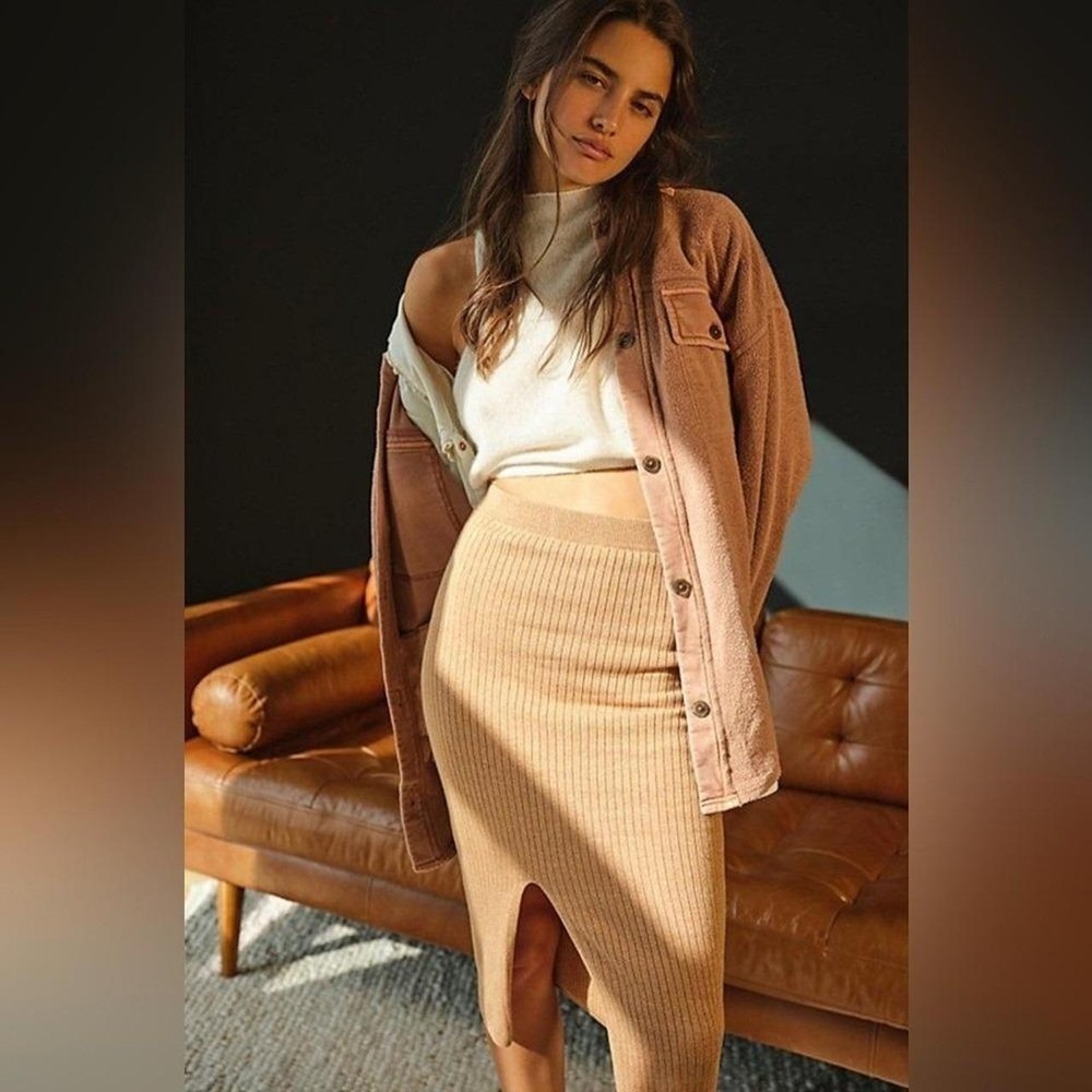 Wishlist Ribbed Knit Sweater Skirt Large Camel Tan Front Slit Midi Skirt